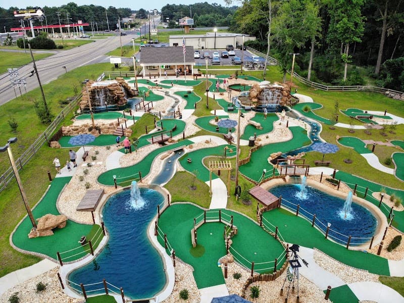 Mini golf in Alabama