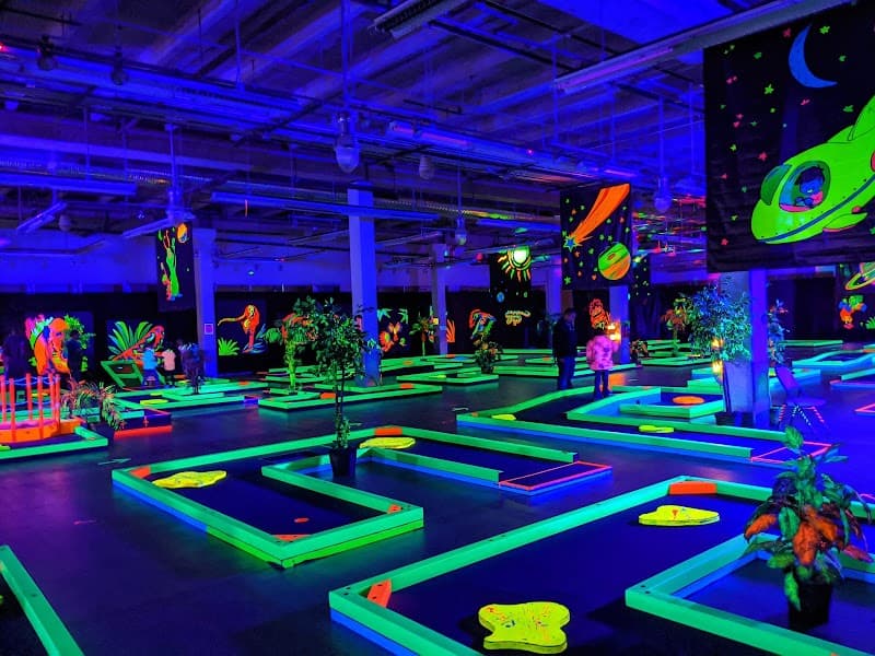 Glowgolf at The Citadel Mall