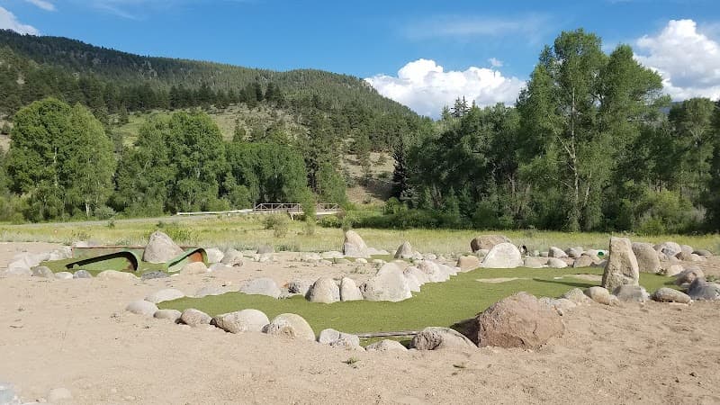 KoKo Putt Mini Golf