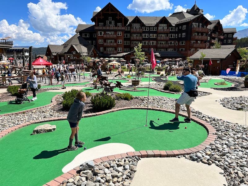 Mini Golf on Peak 8