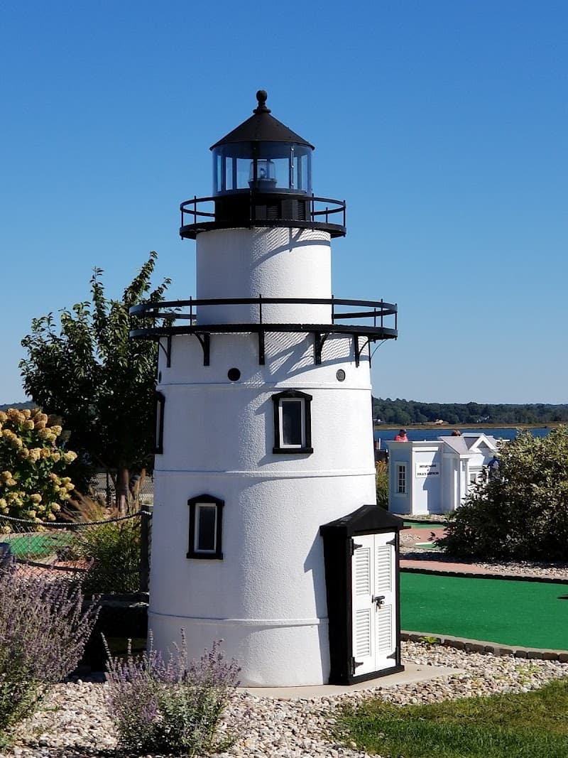 Mini-Golf at Saybrook Point