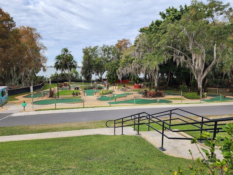 Floridaโs Wild Side Mini Golf