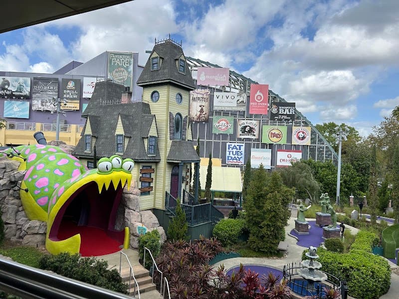 Hollywood Drive-In Golf