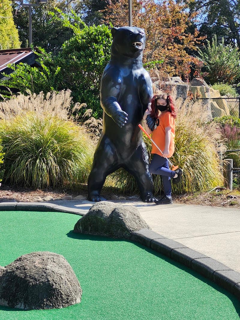 Funopolis Mini Golf