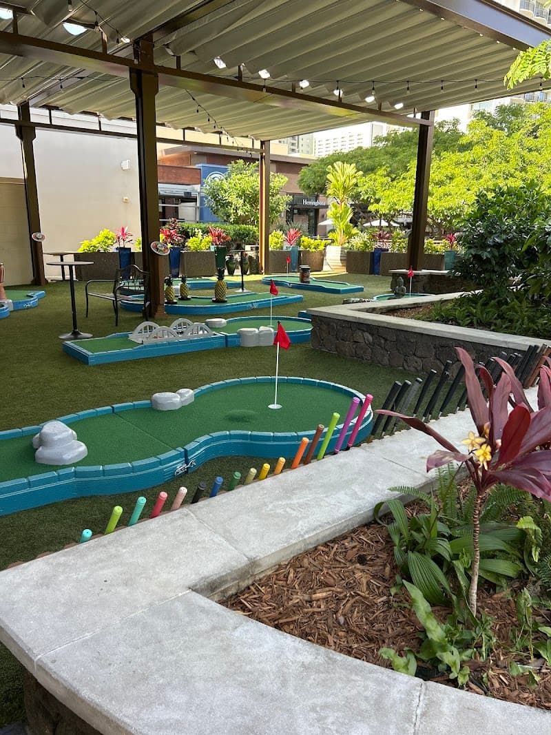 Mini golf in Hawaii