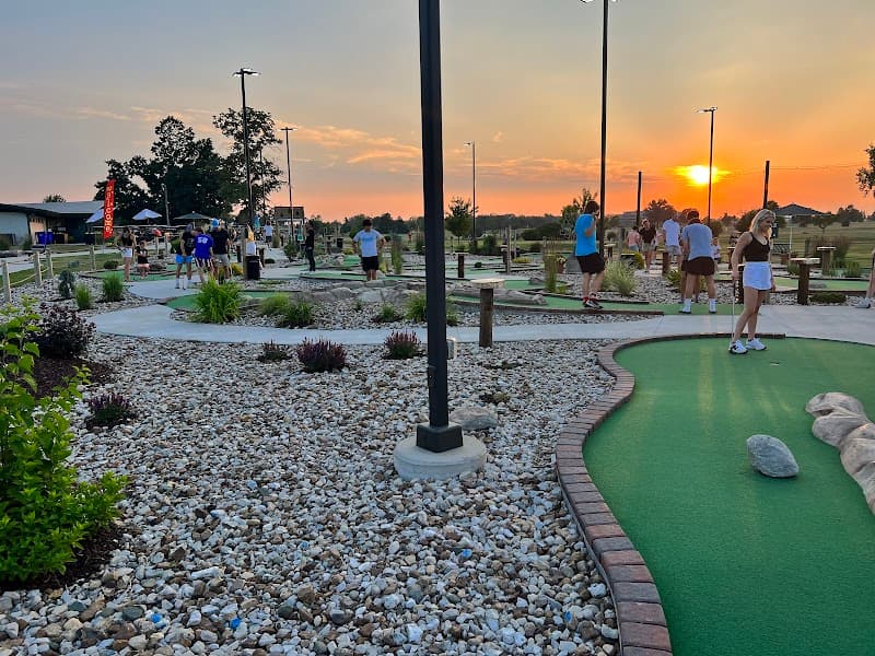 Mini Pines - Mini Golf