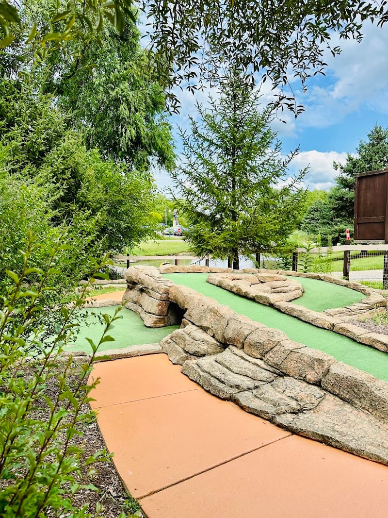 Canyon Creek Mini Golf