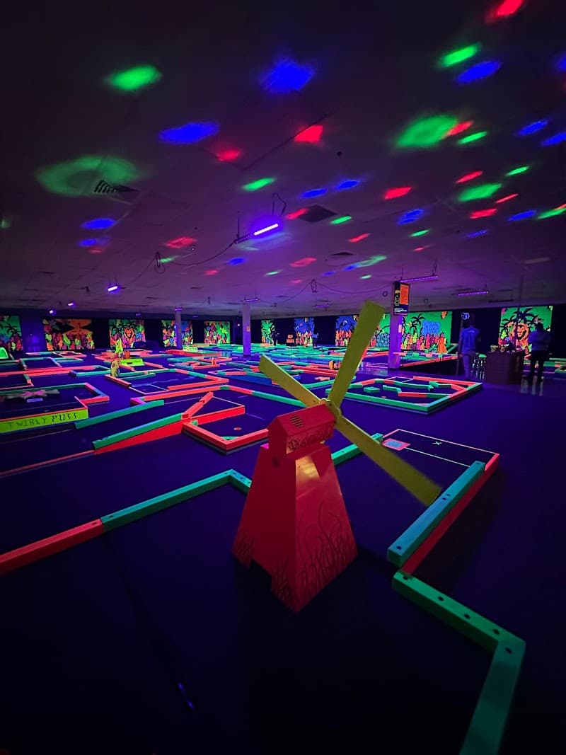 GlowGolf