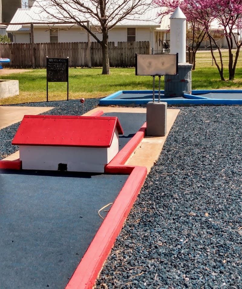 Mini golf in Kansas