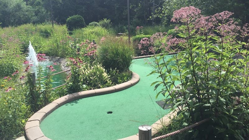 Harbor Lights Mini Golf & Ice Cream