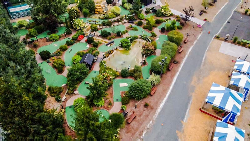 Mini Golf at Prisco’s Pine Grove Park