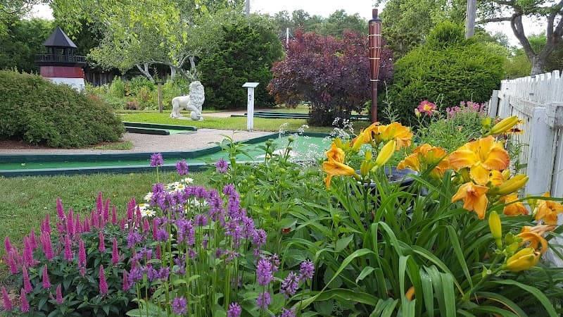 Susan's Garden Mini Golf