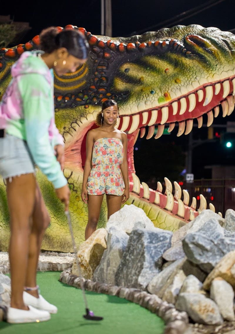 Nick's Mini Golf - Nick's 21st Street Jurassic Golf & Ropes Course