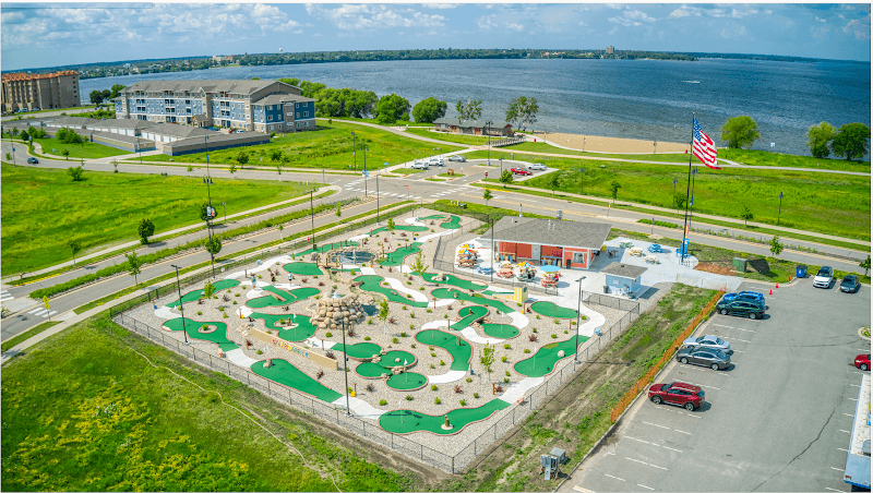 Boardwalk Minigolf