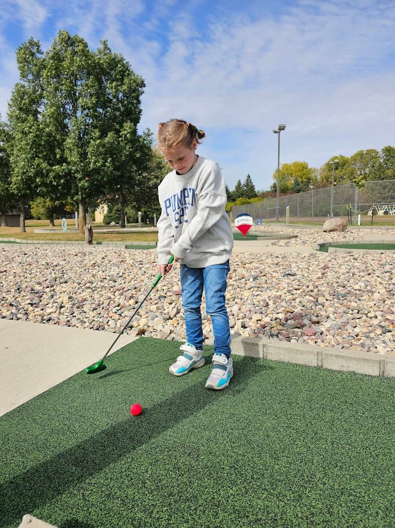Fairmont Free Mini-golf Course