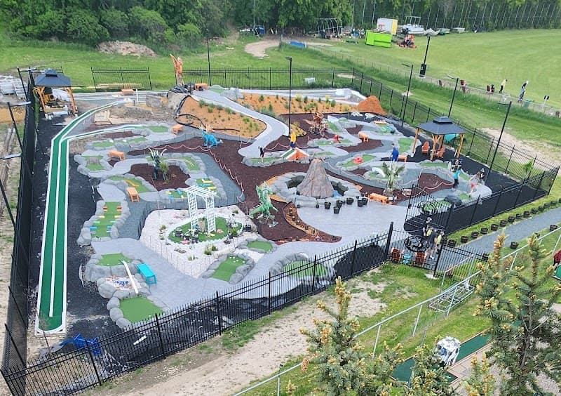 Green Lagoon Golf