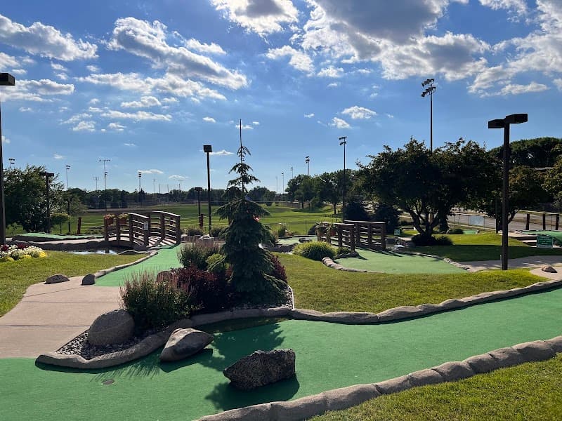 The Links At Dred Scott Miniature golf