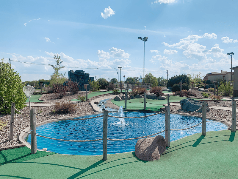 Water's Edge Mini Golf - Owatonna