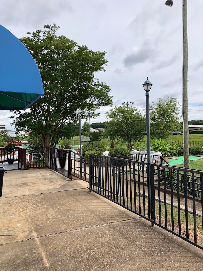 Big South Sporting Goods and Mini Golf