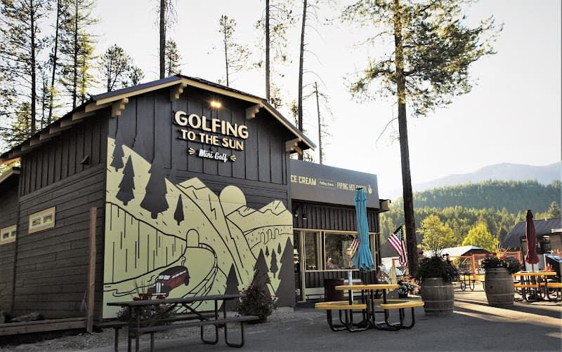 Golfing to the Sun Mini Golf
