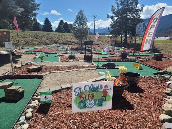 Mini golf in Montana