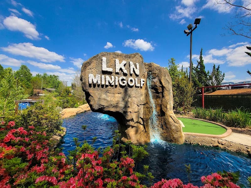 Lake Norman Miniature Golf