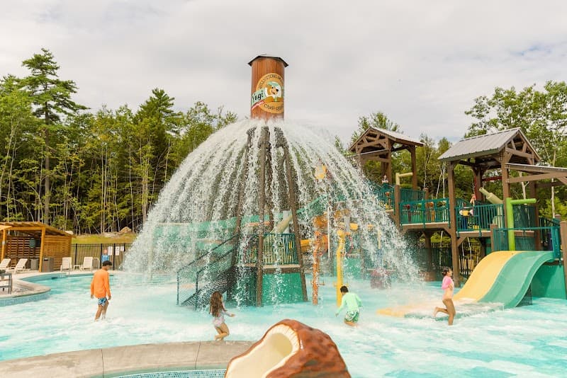 Jellystone Parkโข Lakes Region
