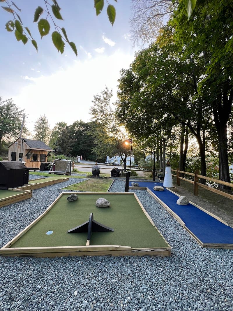 Putter's Village