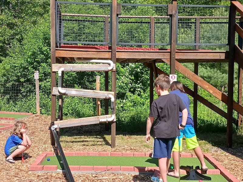 Squiggles' Mini Golf