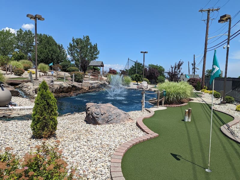 Skyline Mini Golf