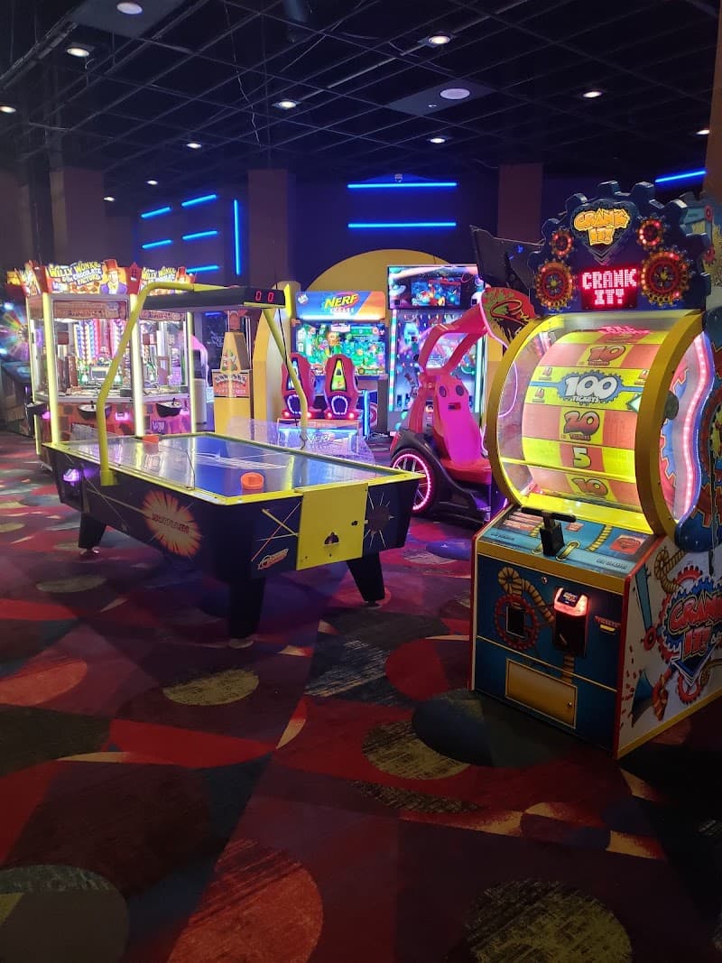 Zonkers Family Entertainment Center
