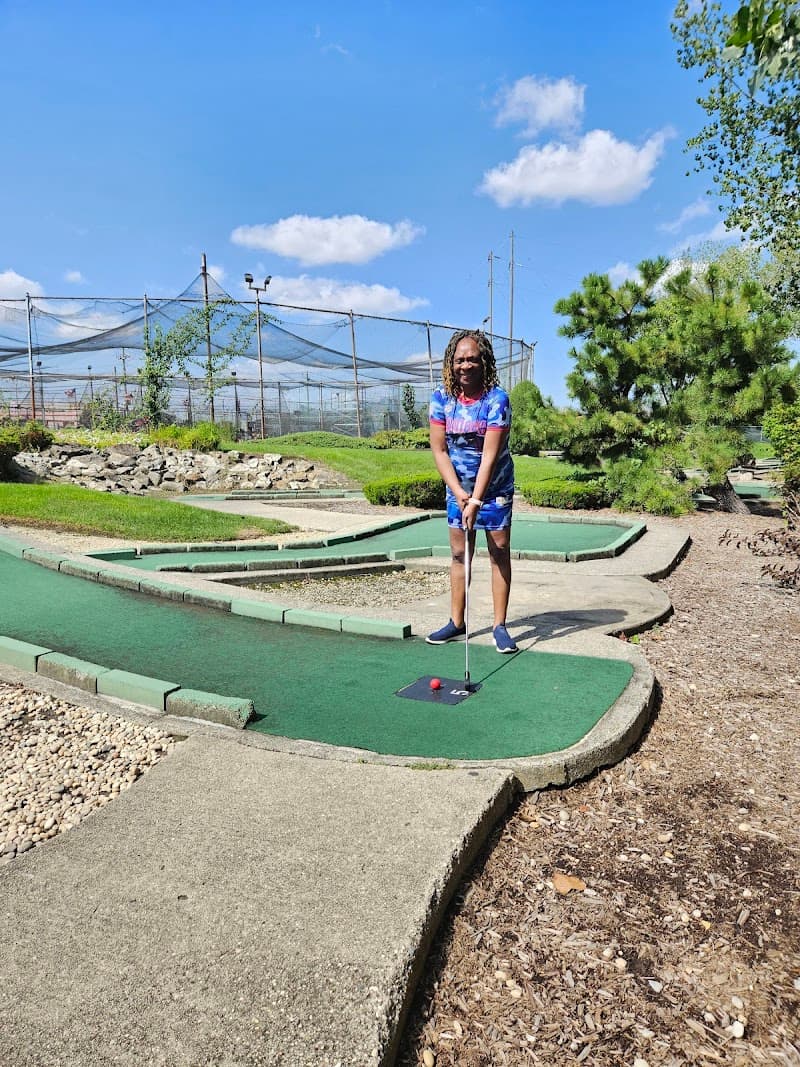 Five Towns Mini Golf & Batting Range