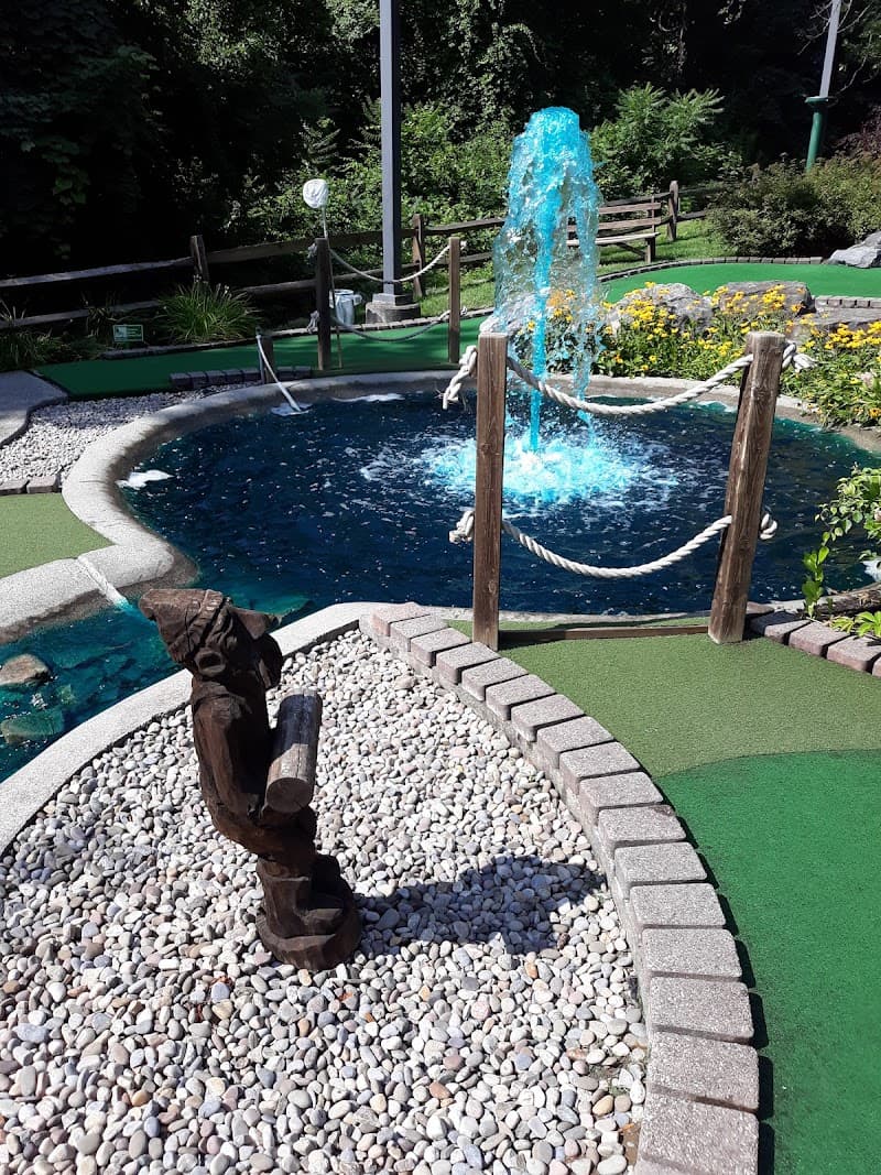 Lumberjack Pass Miniature Golf