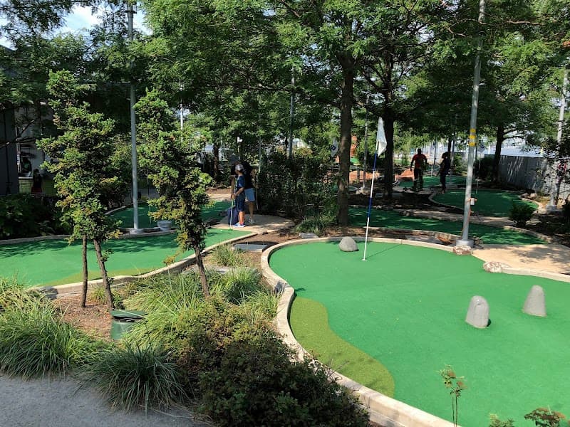 Pier 25 Mini Golf & Volleyball (@PIER25NYC)