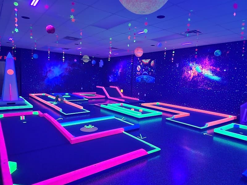 Lucky Shots Putt Putt llc