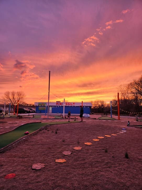 Ralphs mini island golf