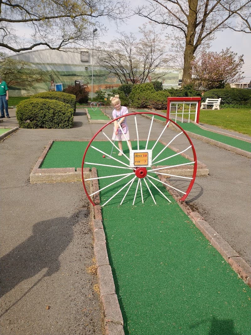 Dutch Gardens Miniature Golf Course