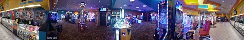 Hoopla's Family Fun & Longshots Grill