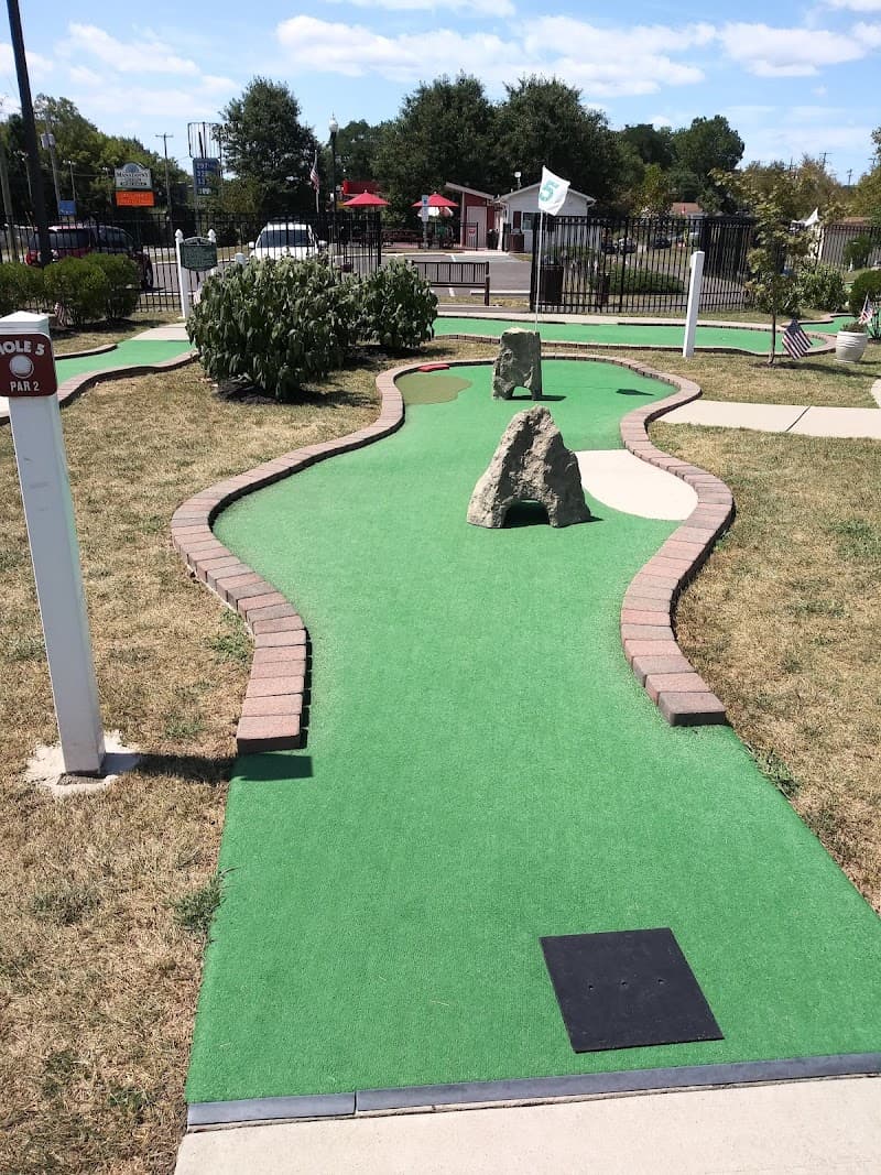 Manatawny Green Mini Golf