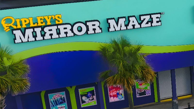 Ripley's Mirror Maze
