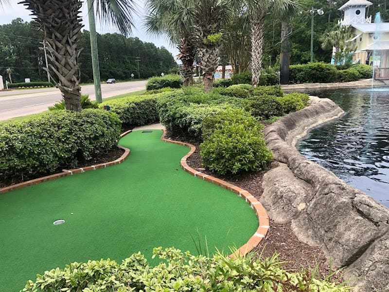 Runaway Bay Miniature Golf