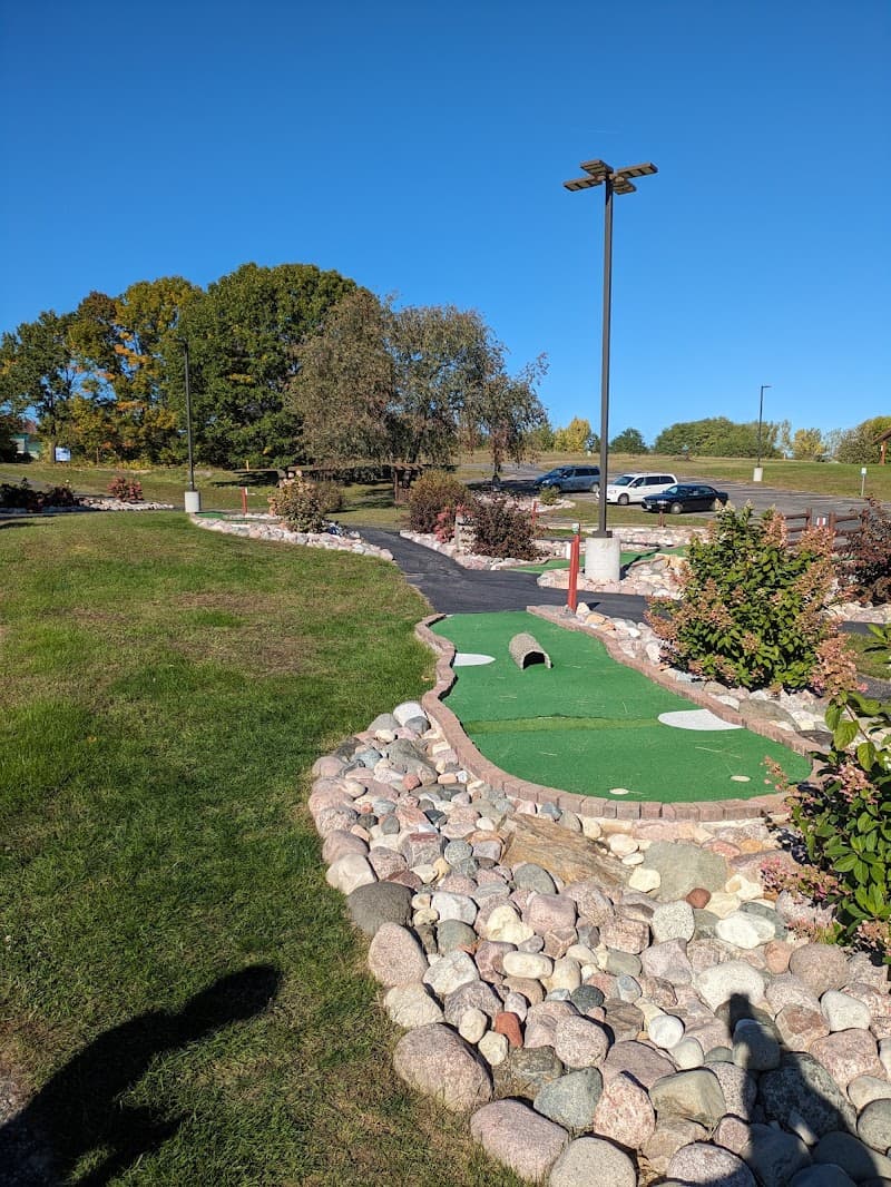 Mini-Golf at Bluegreen Christmas Mountain Village