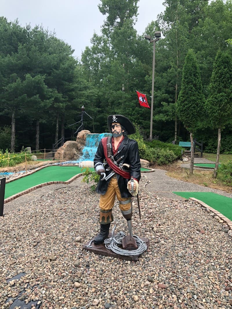 Pirate Falls Mini golf and Ice Cream