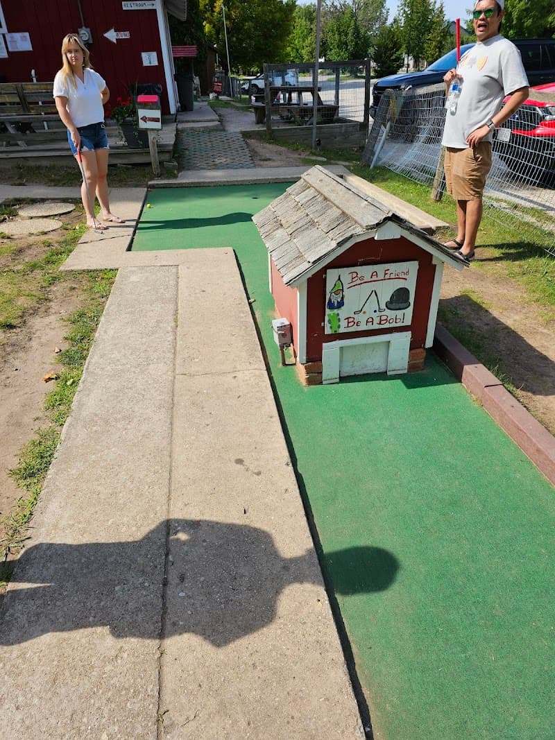 Red Putter Mini Golf