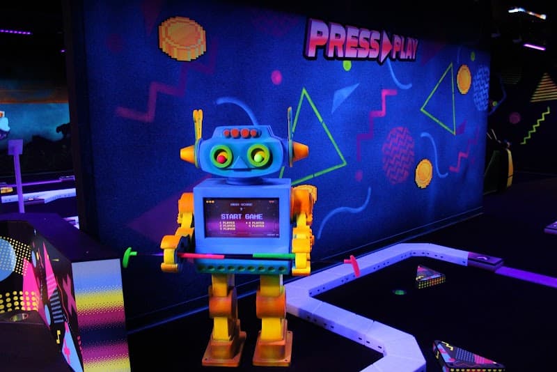 Tommy's Mini Golf & Arcade