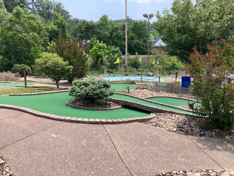 Billy Bob’s Adventure Golf