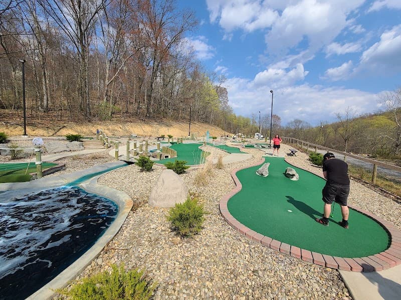 Morgantown Miniature Golf & Chip-N-Putt