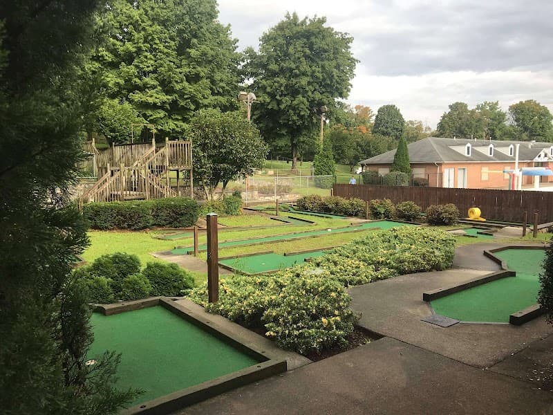 War Memorial Park Mini-Golf & Concession